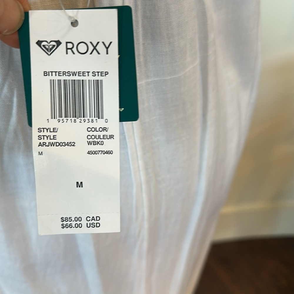 Nwt. Roxy sundress - Picture 7 of 9